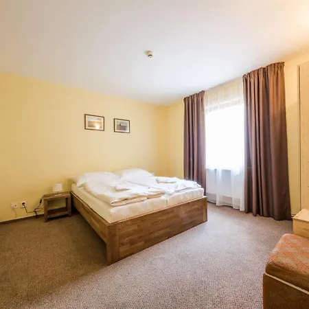 Hotel Park *