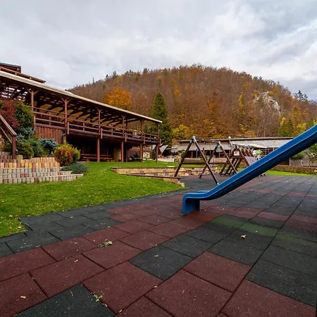 Park Hotel *